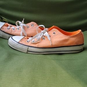 Converse All Star low top.